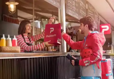 El delivery se volvió un lujo: cuánto perdieron los argentinos para comprar hamburguesas y pizzas