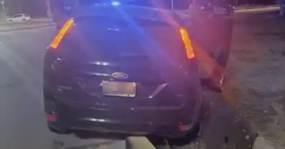 Chocó contra cartelería en San Martín y el resultado de alcoholemia dejó helados a los policías