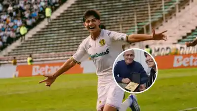 El juvenil que debutó con un gol en Primera y ya es historia en su ciudad