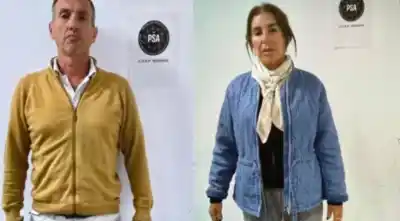 Escándalo en pleno vuelo: una pareja fue demorada tras un hecho que incomodó a todos los pasajeros