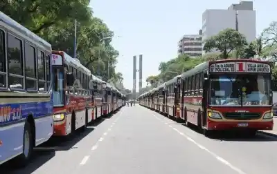 El drama del transporte público: aumentos, salarios en cuotas y más de 1.600 empleos en riesgo