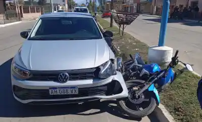 Menor de 14 años chocó en moto en La Florida: el insólito detalle que ocurrió después del impacto
