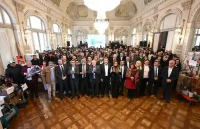 El gobernador Jaldo entregó equipos millonarios a cooperativas y firmó convenios por $50 millones