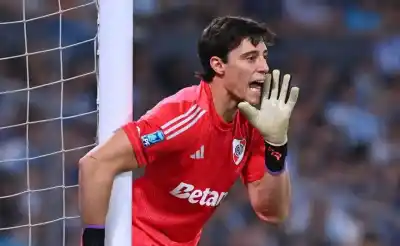 Atajó penales, estudia Economía y tiene 21 años: la historia detrás del héroe de River que sorprendió a todos
