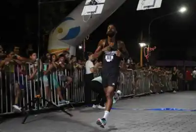 Arón Quiroga gana la Maratón de Reyes en Aguilares al iniciar su temporada 2024