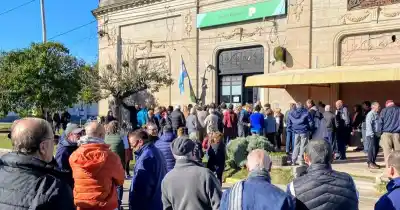 Preocupación en Pedernales: el Banco Provincia cierra su única sucursal y los vecinos se movilizan