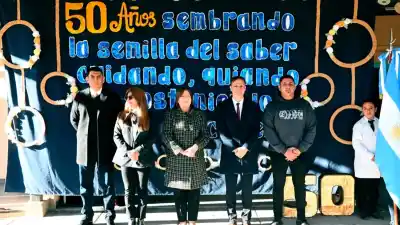 50 años de la Escuela N° 387 en Pozo Cavado: el emotivo acto que reunió a toda la comunidad
