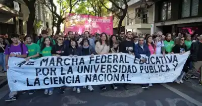Marcha masiva en Rosario: el reclamo que unió a 100 mil personas y dejó un mensaje contundente