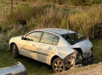Un tren embistió a un auto en la Ruta 2: el conductor quedó atrapado y lo que hallaron en el lugar sorprendió a todos