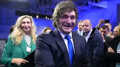 El ajuste que no cesa: Milei contra todos y la interna que explota en el gabinete
