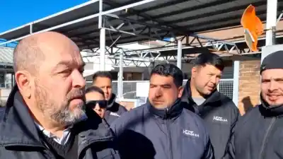 Trabajadores de la línea 148 denuncian que les impiden entrar: “Nos prometieron una solución y estamos peor”