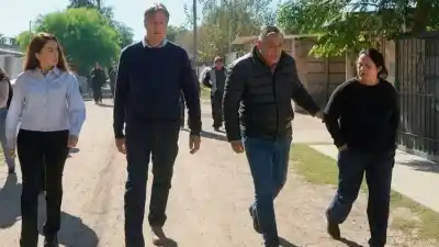 El intendente llegó al barrio Cuarto Centenario y lo que prometió cambiará todo