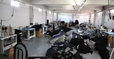 Hallaron un taller clandestino en Monte Castro: 20 personas vivían hacinadas y sin llaves