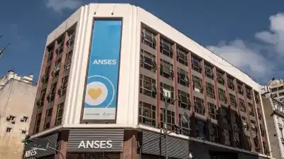 Este jueves la ANSES paga: revisá si tu DNI está en la lista y cuánto cobrás