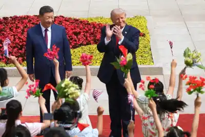 El gesto de Trump que descolocó a Xi Jinping en su llegada a Beijing