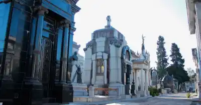 Por primera vez proyectarán una película de vampiros en un cementerio de la ciudad: cómo conseguir entradas