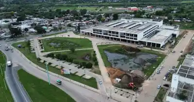 Invertirán más de 47.000 millones para terminar el Hospital Regional Sur de Rosario: así está hoy