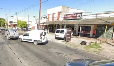 Desesperado por los robos, duerme dentro de una cámara frigorífica para salvar su negocio