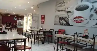 Rompió el vidrio, entró y lo que se llevó de la heladería dejó a todos helados