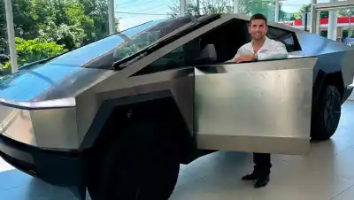 Insólito ofrecimiento de un diputado a Milei: lo que nadie esperaba después de la polémica con el Tesla
