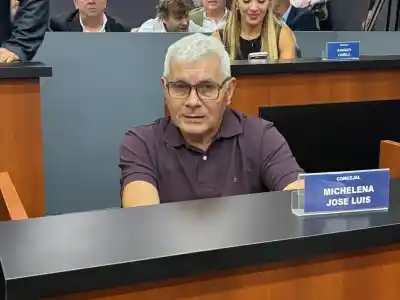 Explotó un concejal de LLA en plena sesión: “¡Estoy recaliente!” y lanzó duras críticas a Milei