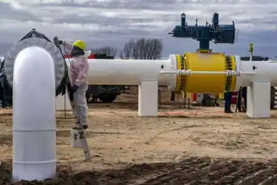 Senadores advierten que el NOA pagará gas importado hasta nueve veces más caro que el centro del país