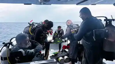 Rescatista murió al intentar recuperar los cuerpos de turistas italianos atrapados en una cueva submarina en Maldivas