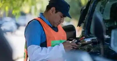 Maniobras peligrosas en plena madrugada: lo que marcó el alcoholímetro dejó helada a la Policía