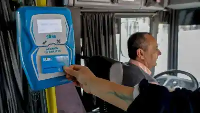 Aumento en el boleto de colectivos y trenes: cuánto pagarán los usuarios del AMBA desde hoy
