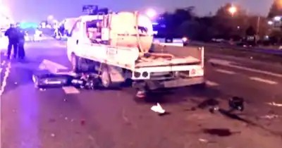 Caos en Circunvalación y Mendoza: tres motos y un camión cisterna protagonizaron un violento choque