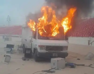 Un partido de fútbol terminó en tragedia: la furia de los hinchas desató el caos en Trípoli