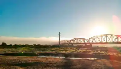El frío extremo en el Río Dulce dejó una postal que pocos esperaban ver