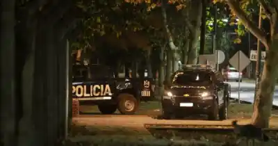 Asalto en la madrugada: lo interceptaron en plena calle y lo que se llevaron es escalofriante