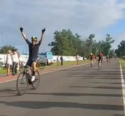 Doble Festejo de Esteban Agüero en el Ciclismo de Ruta