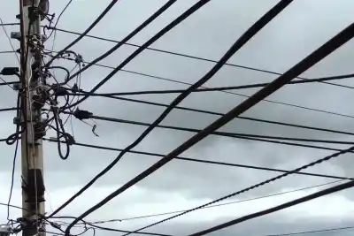 El gobierno nacional busca eliminar un fondo clave para cooperativas eléctricas y la provincia ya prepara la batalla legal