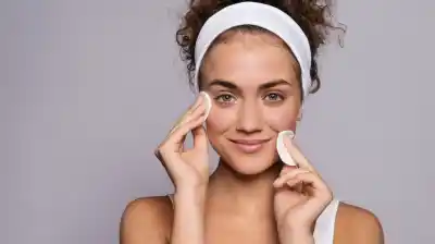 El truco que los dermatólogos recomiendan para salvar tu piel del frío extremo