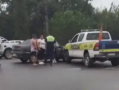 3 Hospitalizados en Monteros al Chocar un Patrullero y un Automóvil