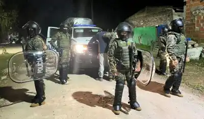 Despliegue sorpresa en Almirante Brown: lo que encontraron en los operativos nocturnos