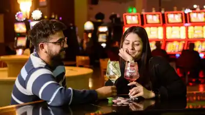Casinos del Sol renovó su oferta en Santiago: tragamonedas con pozos millonarios y bingo online