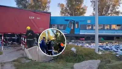 Chocó un tren contra un camión en Pilar y lo que pasó después es insólito: botellas por todos lados y saqueo al instante