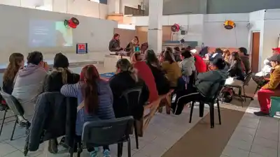 Capacitación clave en manipulación de alimentos: lo que todo manipulador debe saber para evitar riesgos