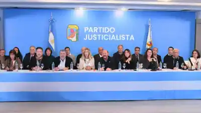 Gildo Insfrán preside el Congreso del PJ en modo mixto: ¿qué se define para Salta y Jujuy?