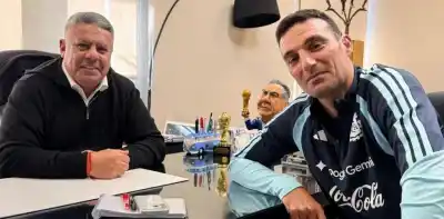 Scaloni ya está en Ezeiza: ¿qué definió con Tapia sobre la lista para el Mundial?