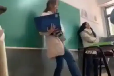 Pateó un pupitre en plena clase y lanzó una advertencia que nadie esperaba: “No conocen lo peor de mí”