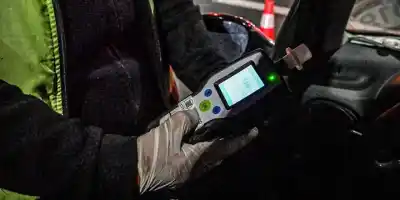 Ya estaba inhabilitado por alcoholemia, volvió a dar positivo y ahora enfrenta una multa millonaria