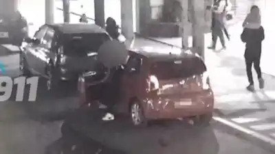 Dejó el auto con la llave puesta y un ladrón escapó con su hija de 4 años dormida adentro