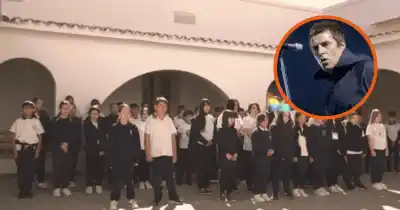 Niños de San Lorenzo interpretaron un clásico de Oasis y la reacción de Liam Gallagher los dejó sin palabras