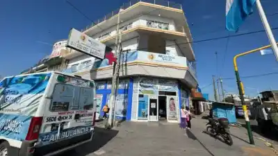 Atendían 24 horas con médicos truchos: el imperio sanitario que escondía una red de estafas