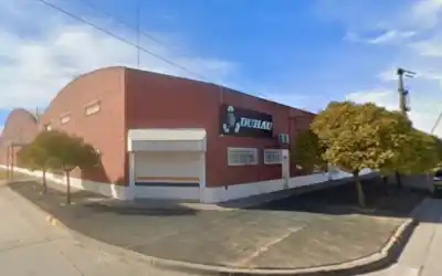 Explosión en una gomería de Coronel Pringles: un trabajador quedó con quemaduras graves