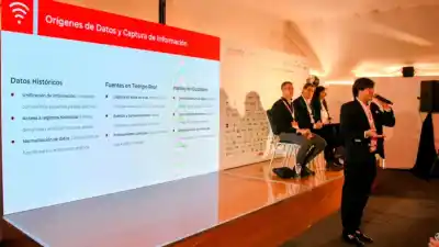 Inteligencia artificial para prevenir delitos: lo que se dijo en la Smart City Expo de Santiago del Estero